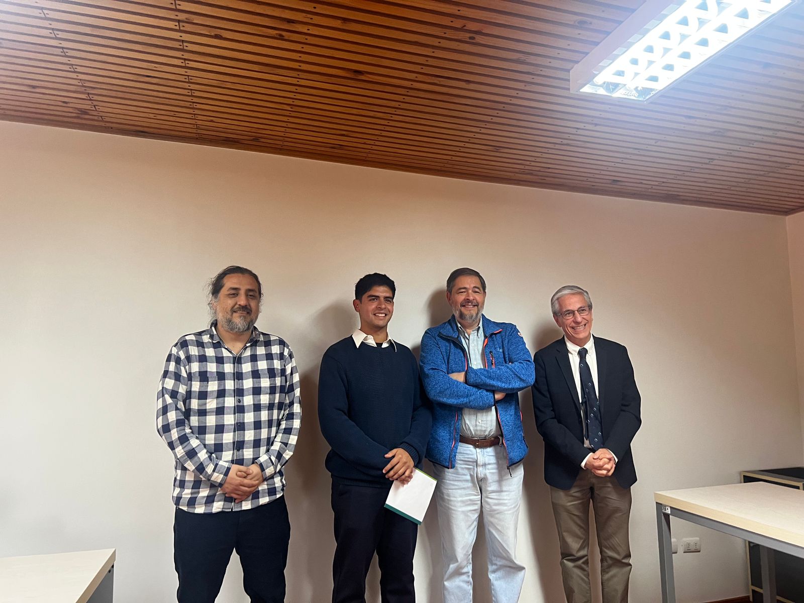 Vicente Cuevas Graduates with Honours and Continues Research in Acoustic Materials