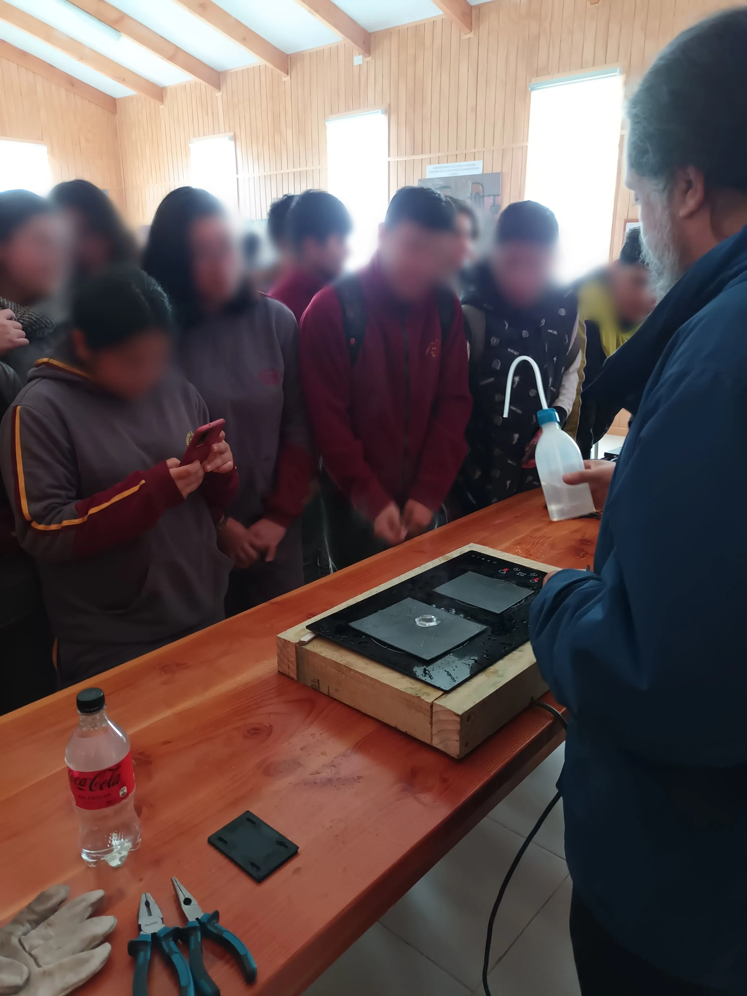 (d) Outreach photo 4