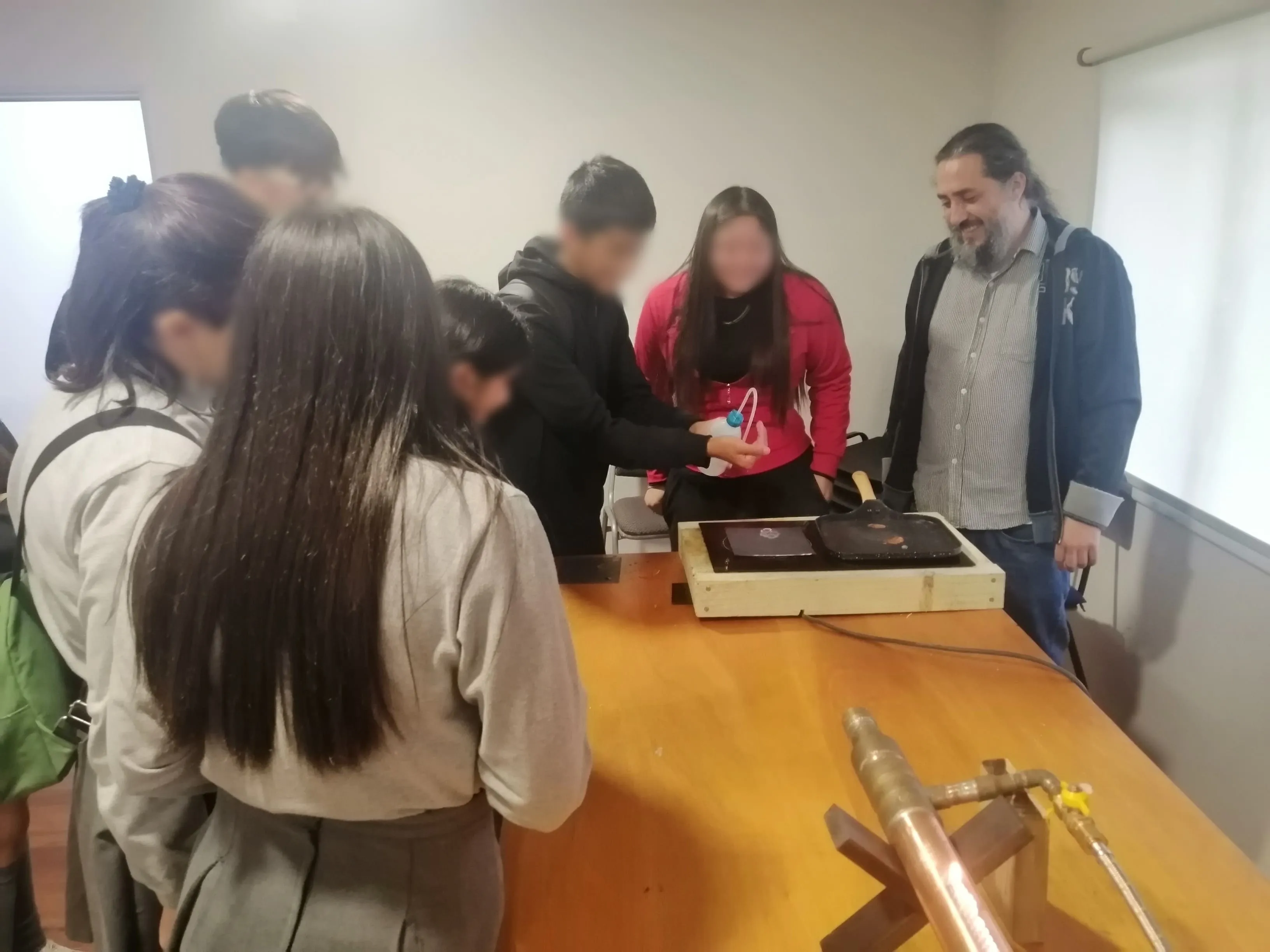 (e) Outreach photo 5